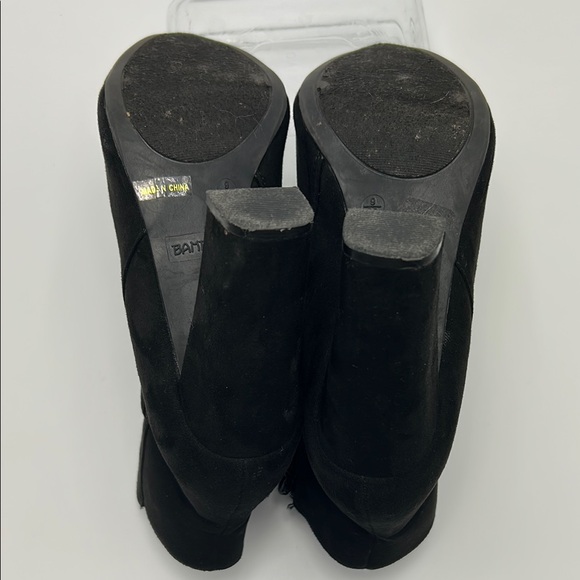 BAMBOO Faux Suede Ankle Boots Women's 9 Black Chunky Heel Booties Zip Almond Toe - Picture 7 of 16